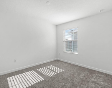 3039 Ella Way - Photo Thumbnail 22