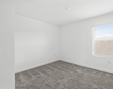 3039 Ella Way - Photo Thumbnail 20