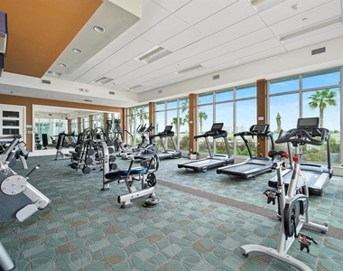 231 Riverside Drive - Photo Thumbnail 11
