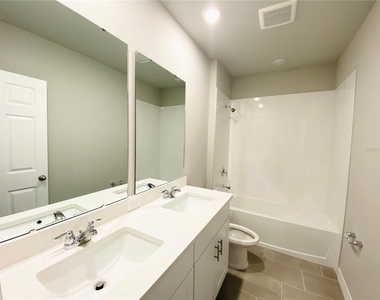572 Sun Warbler Way - Photo Thumbnail 14