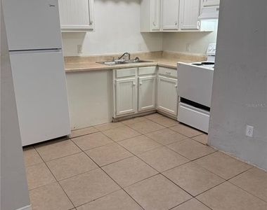 2525 Nw 62nd Place - Photo Thumbnail 1