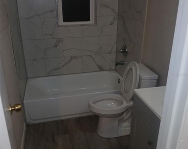 1721 Sw 68th Terrace - Photo Thumbnail 13