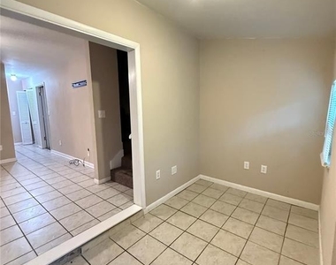 1721 Sw 68th Terrace - Photo Thumbnail 5