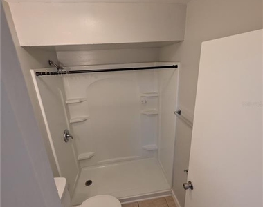 803 Nw 40th Avenue - Photo Thumbnail 9