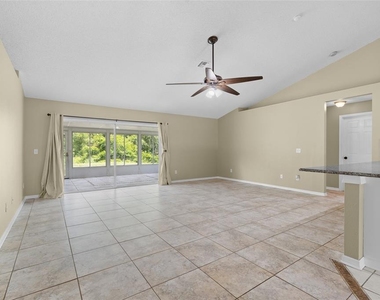 148 Country Lakes Circle - Photo Thumbnail 2
