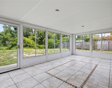 148 Country Lakes Circle - Photo Thumbnail 12