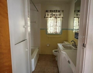 248 S Clayton Street - Photo Thumbnail 5