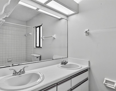 19 Blackberry Place - Photo Thumbnail 11