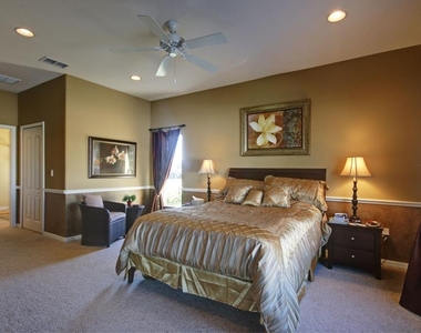 15825 Durango Circle - Photo Thumbnail 18