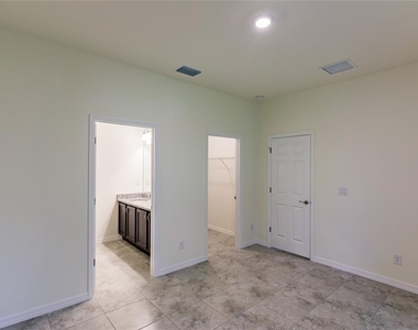 1174 Navigator Road - Photo Thumbnail 9