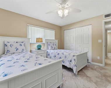 5501 Ashton Way - Photo Thumbnail 15