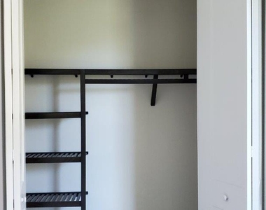 604 Trabue Avenue - Photo Thumbnail 1
