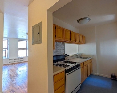 218 West 113th Street - Photo Thumbnail 1