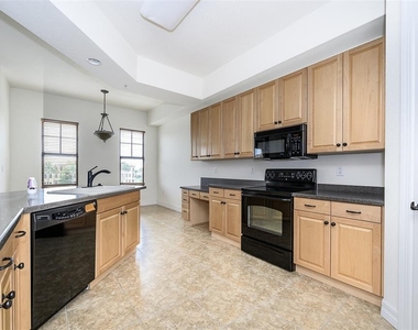 99 Vivante Boulevard - Photo Thumbnail 7