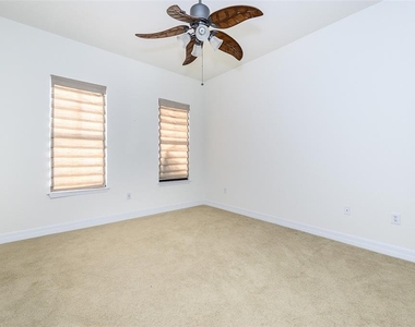 99 Vivante Boulevard - Photo Thumbnail 20
