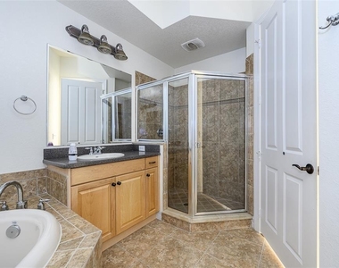 99 Vivante Boulevard - Photo Thumbnail 19