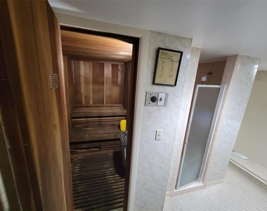 2901 26th Street W - Photo Thumbnail 50