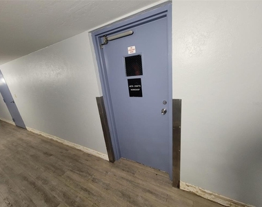 2901 26th Street W - Photo Thumbnail 55