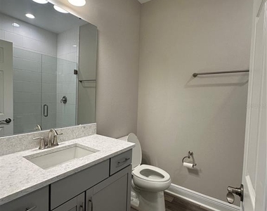 12533 Oak Hill Way - Photo Thumbnail 26