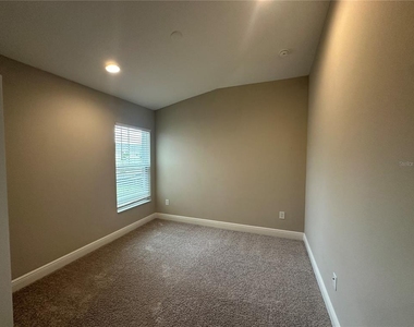 12533 Oak Hill Way - Photo Thumbnail 23