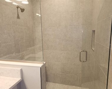12533 Oak Hill Way - Photo Thumbnail 20