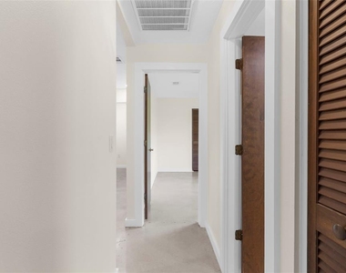 4250 Marlowe Drive - Photo Thumbnail 18