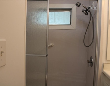 204 50th Avenue Drive W - Photo Thumbnail 19