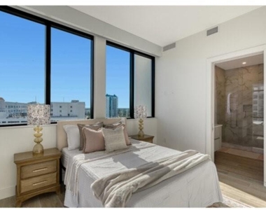 33 S Palm Avenue - Photo Thumbnail 15