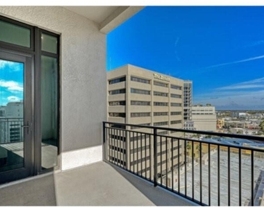 33 S Palm Avenue - Photo Thumbnail 21