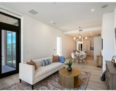 33 S Palm Avenue - Photo Thumbnail 8