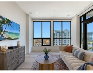 33 S Palm Avenue - Photo Thumbnail 10