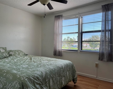 5026 Water Oak Drive - Photo Thumbnail 25