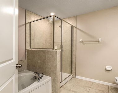 724 Royal Empress Drive - Photo Thumbnail 27