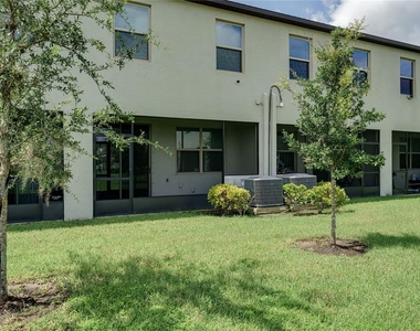 724 Royal Empress Drive - Photo Thumbnail 31