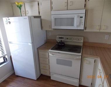 26267 Northern Cross Road - Photo Thumbnail 2