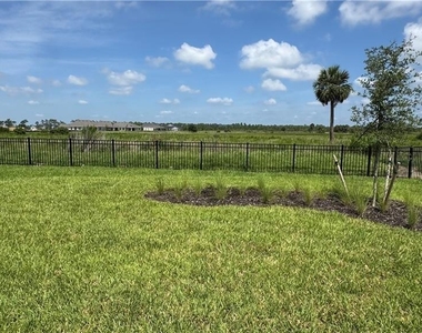 17710 Shade Tree Loop - Photo Thumbnail 26