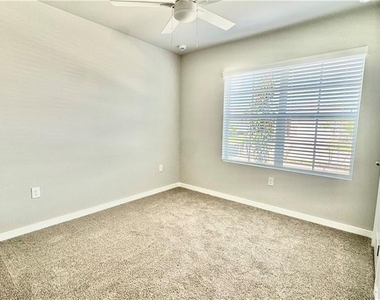 17710 Shade Tree Loop - Photo Thumbnail 18