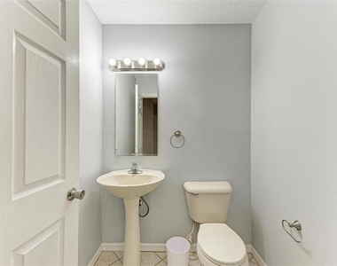 6218 Flagfish Court - Photo Thumbnail 17