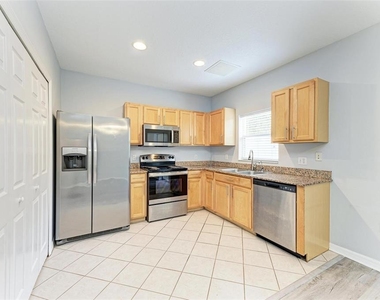 6218 Flagfish Court - Photo Thumbnail 10