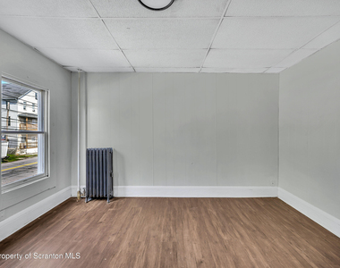 1149 Luzerne St, L2 - Photo Thumbnail 6