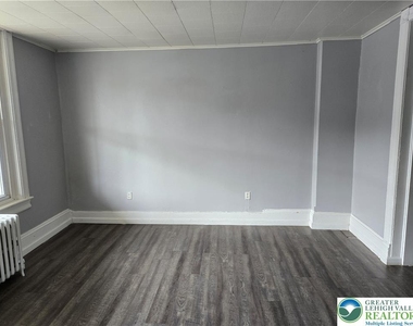 624 Cherokee Street - Photo Thumbnail 4