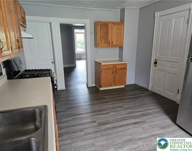 624 Cherokee Street - Photo Thumbnail 8