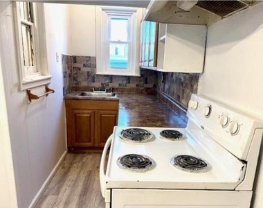 963 Green Street - Photo Thumbnail 2