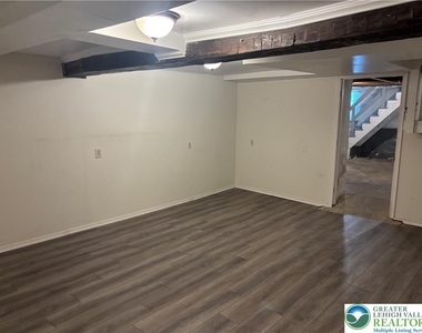 4414 Main Street - Photo Thumbnail 38