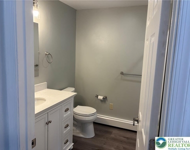 4414 Main Street - Photo Thumbnail 20