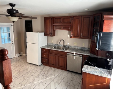 4414 Main Street - Photo Thumbnail 4