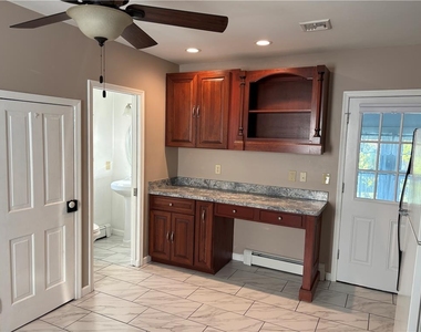 4414 Main Street - Photo Thumbnail 5