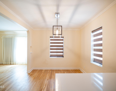 1211 Mesita Drive - Photo Thumbnail 33