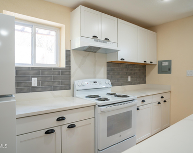 1211 Mesita Drive - Photo Thumbnail 47