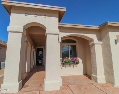 2216 Amber Point Place - Photo Thumbnail 2